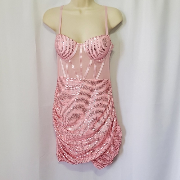 Beautiful pink sparkle dress - Picture 1 of 6